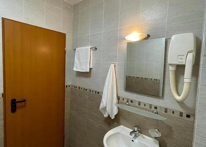 Πανσιόν Moreno Σωζόπολη