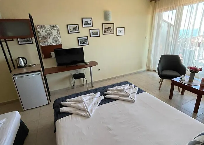 Πανσιόν Moreno 3*